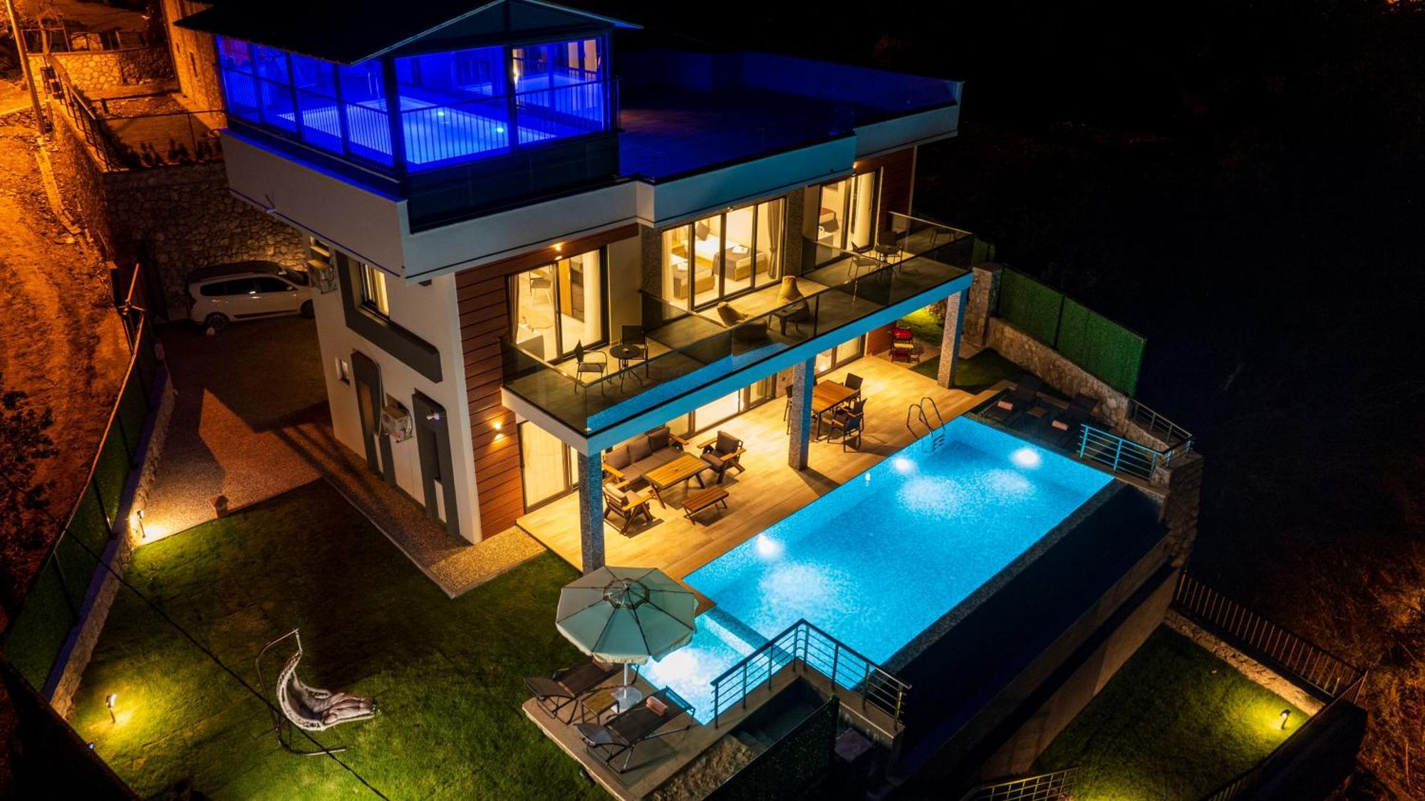 Mariposa Villa *
